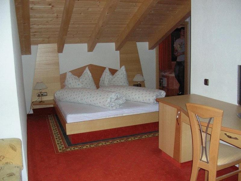Hotel Humlerhof Gries am Brenner Exterior photo