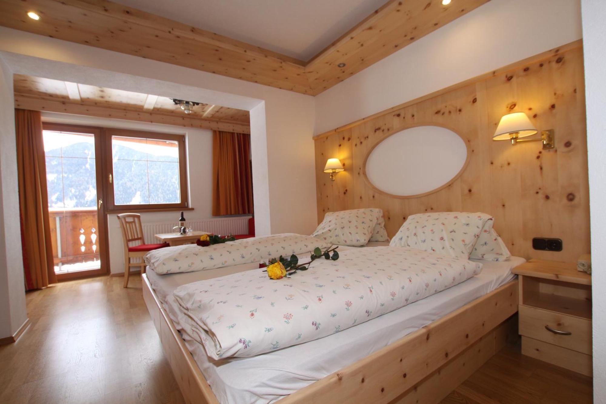 Hotel Humlerhof Gries am Brenner Exterior photo